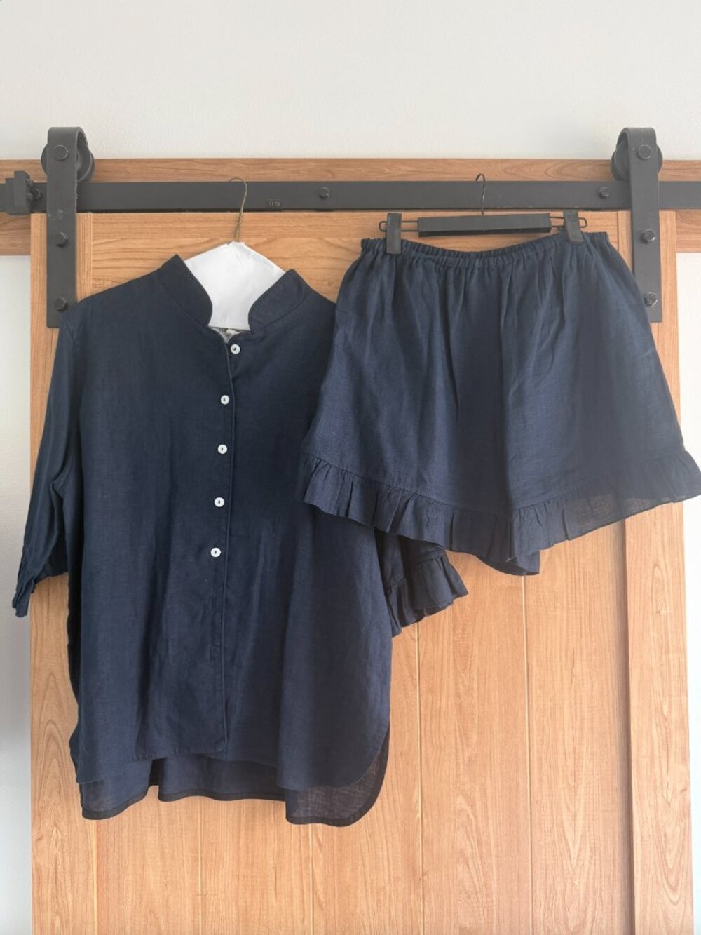 Sleeper Navy Ruffle-trimmed Linen Set Large